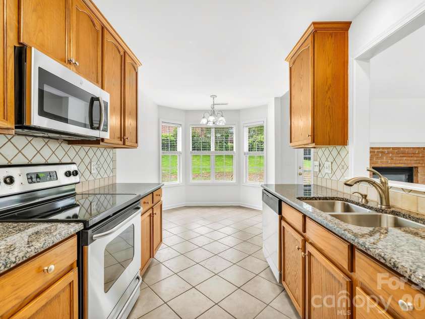 328 River Birch Circle, Mooresville, NC 28115.  MLS# CAR4377888, YatesRealty ID 20986. 