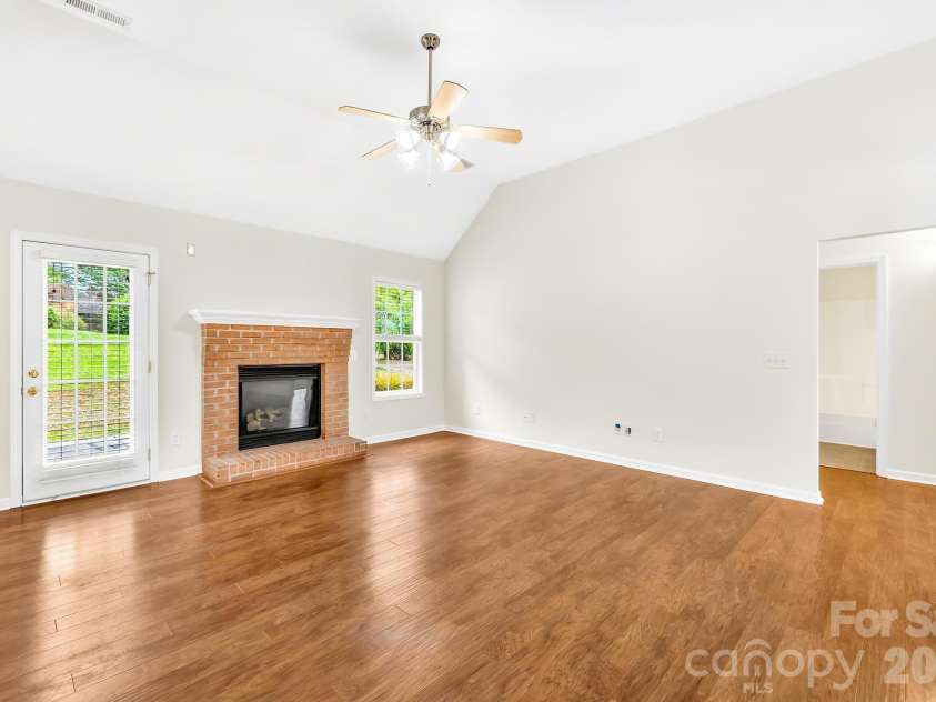 328 River Birch Circle, Mooresville, NC 28115.  MLS# CAR4377888, YatesRealty ID 20986. 
