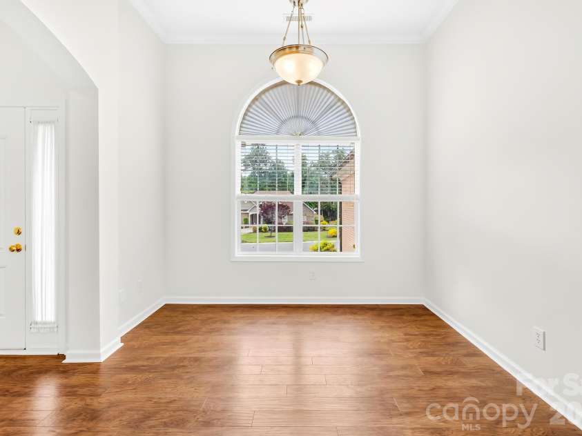 328 River Birch Circle, Mooresville, NC 28115.  MLS# CAR4377888, YatesRealty ID 20986. 