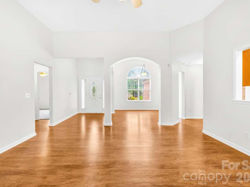 328 River Birch Circle, Mooresville, NC 28115.  MLS# CAR4377888, YatesRealty ID 20986. 