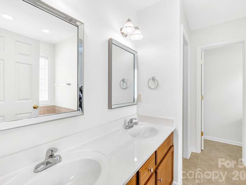 328 River Birch Circle, Mooresville, NC 28115.  MLS# CAR4377888, YatesRealty ID 20986. 