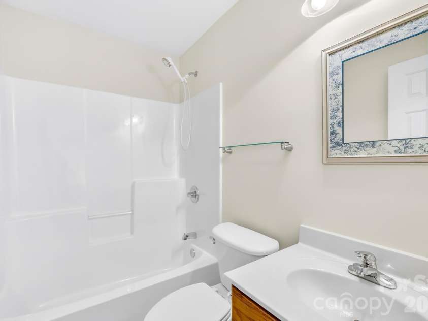 328 River Birch Circle, Mooresville, NC 28115.  MLS# CAR4377888, YatesRealty ID 20986. 