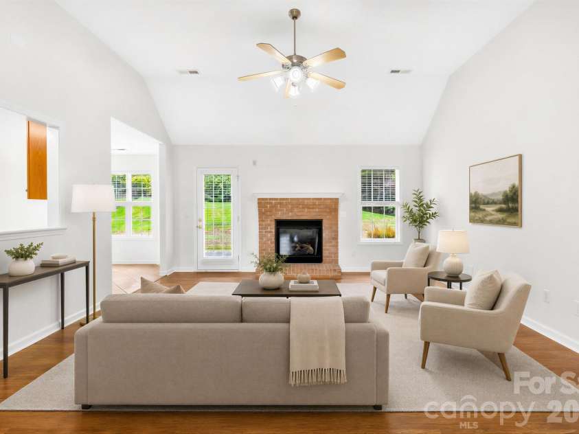 328 River Birch Circle, Mooresville, NC 28115.  MLS# CAR4377888, YatesRealty ID 20986. Open Floor plan. Virtually Staged