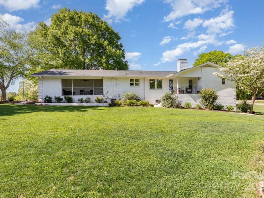 1041 Brawley School Road, Mooresville, NC 28117.  MLS# CAR4308918, YatesRealty ID 20987. 