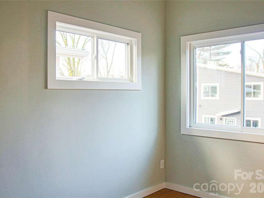 108 Lager Lane, Asheville, NC 28806.  MLS# CAR4323039, YatesRealty ID 20987. 