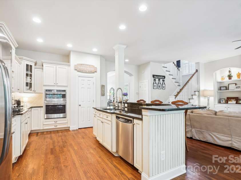 5424 Morris Hunt Drive, Fort Mill, SC 29708.  MLS# CAR4263212, YatesRealty ID 20988. 