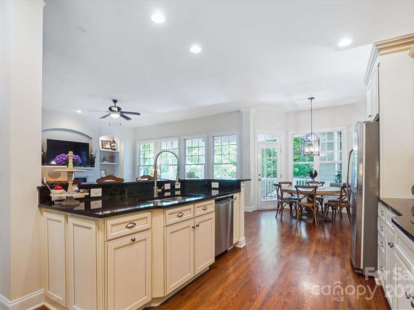 5424 Morris Hunt Drive, Fort Mill, SC 29708.  MLS# CAR4263212, YatesRealty ID 20988. 