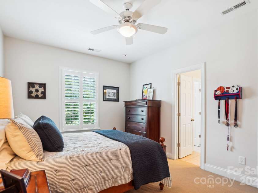 5424 Morris Hunt Drive, Fort Mill, SC 29708.  MLS# CAR4263212, YatesRealty ID 20988. 
