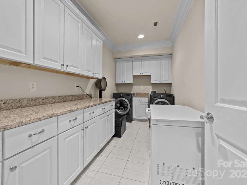 196 Arnold Palmer Drive, Advance, NC 27006.  MLS# CAR4263557, YatesRealty ID 20989. 