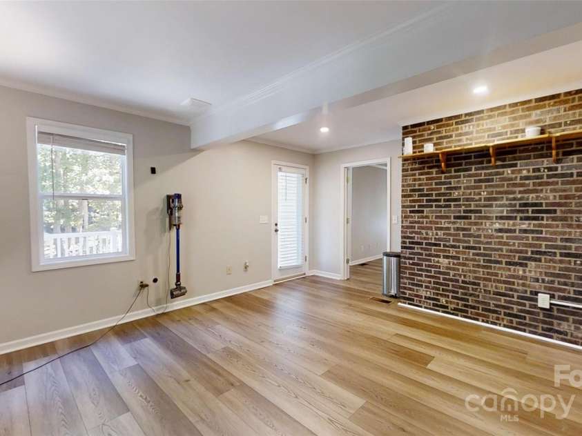 1000 Hunting Avenue, Lincolnton, NC 28092.  MLS# CAR4190240, YatesRealty ID 2099. 