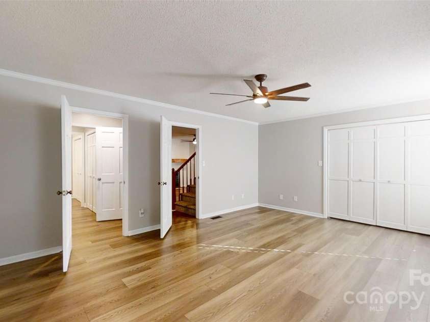 1000 Hunting Avenue, Lincolnton, NC 28092.  MLS# CAR4190240, YatesRealty ID 2099. 