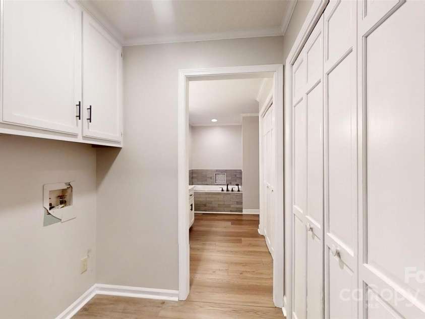 1000 Hunting Avenue, Lincolnton, NC 28092.  MLS# CAR4190240, YatesRealty ID 2099. 