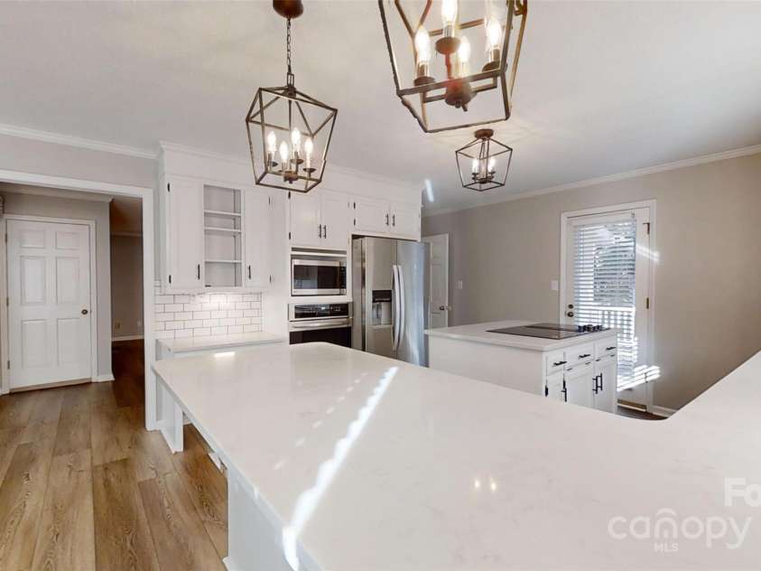 1000 Hunting Avenue, Lincolnton, NC 28092.  MLS# CAR4190240, YatesRealty ID 2099. 