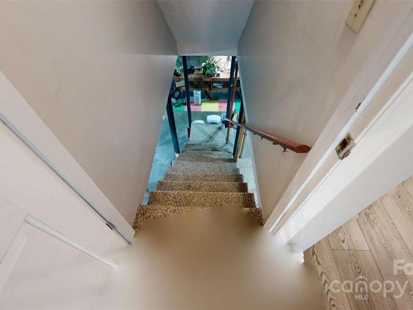 1000 Hunting Avenue, Lincolnton, NC 28092.  MLS# CAR4190240, YatesRealty ID 2099. 