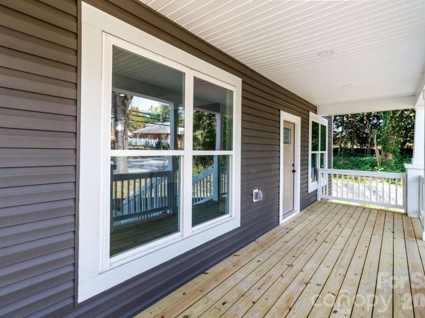 307 Arch Street, Lancaster, SC 29720.  MLS# CAR4314631, YatesRealty ID 2099. 