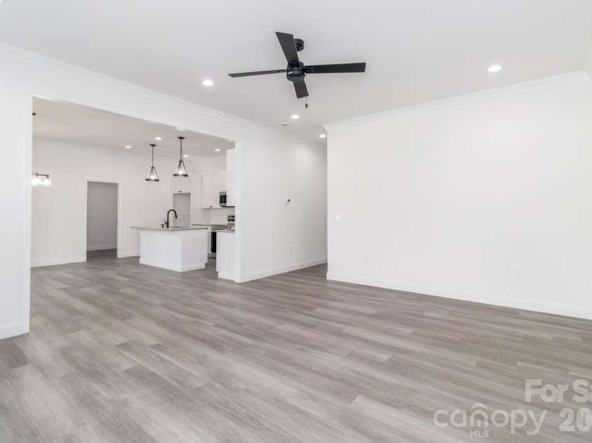 307 Arch Street, Lancaster, SC 29720.  MLS# CAR4314631, YatesRealty ID 2099. 