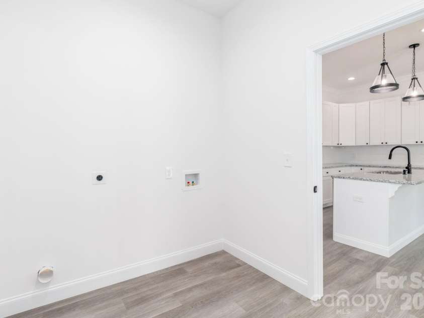 307 Arch Street, Lancaster, SC 29720.  MLS# CAR4314631, YatesRealty ID 2099. 