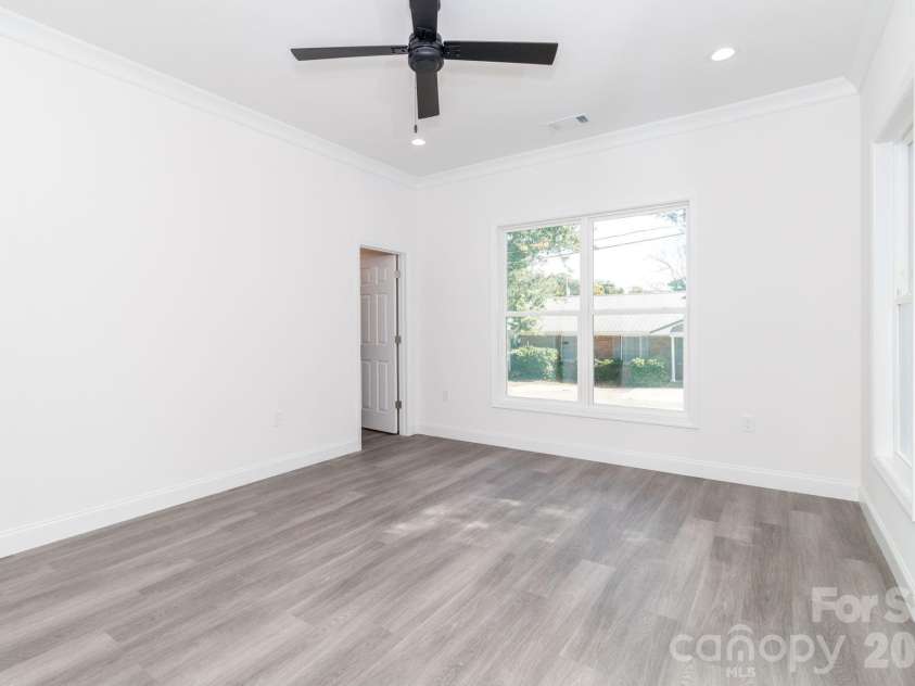 307 Arch Street, Lancaster, SC 29720.  MLS# CAR4314631, YatesRealty ID 2099. 