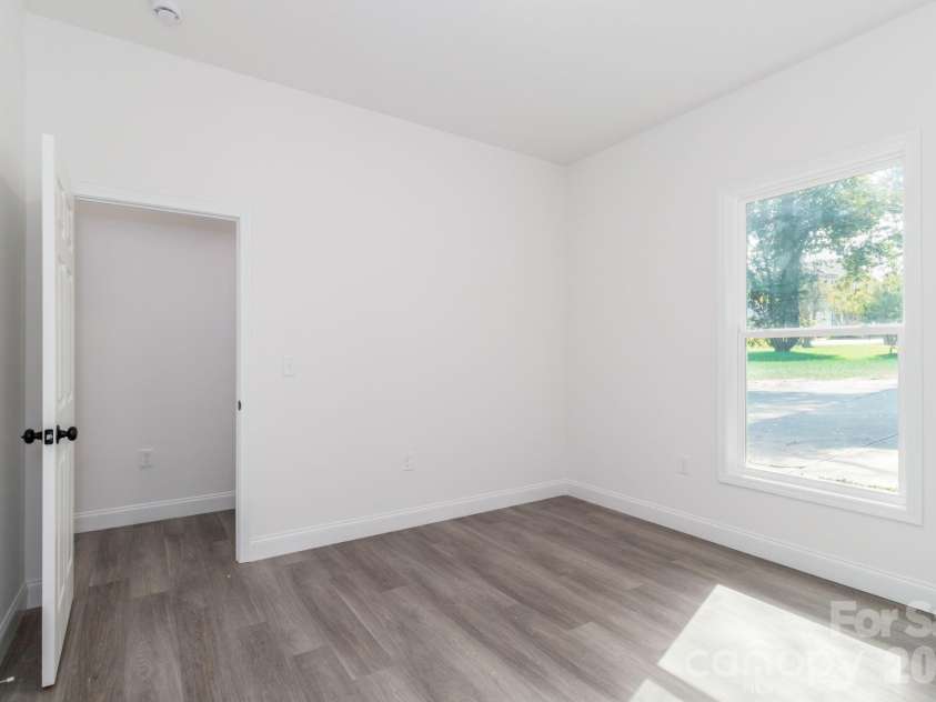 307 Arch Street, Lancaster, SC 29720.  MLS# CAR4314631, YatesRealty ID 2099. 