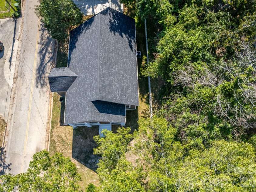 307 Arch Street, Lancaster, SC 29720.  MLS# CAR4314631, YatesRealty ID 2099. 