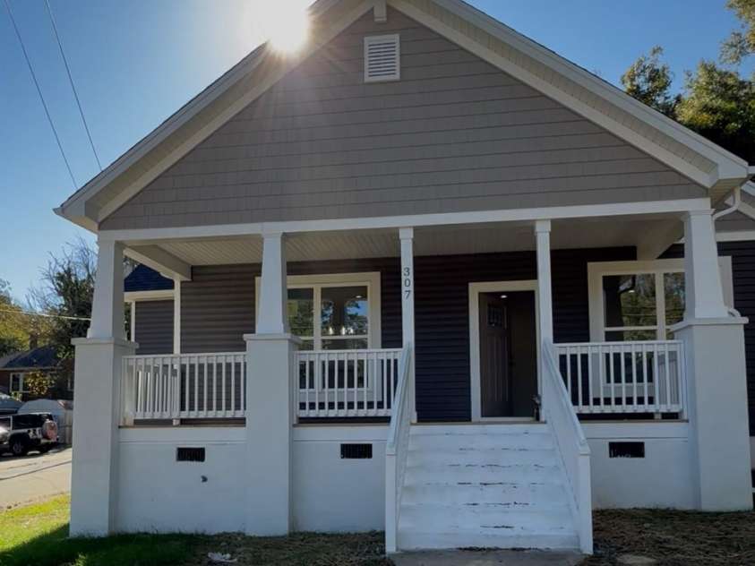 307 Arch Street, Lancaster, SC 29720.  MLS# CAR4314631, YatesRealty ID 2099. 