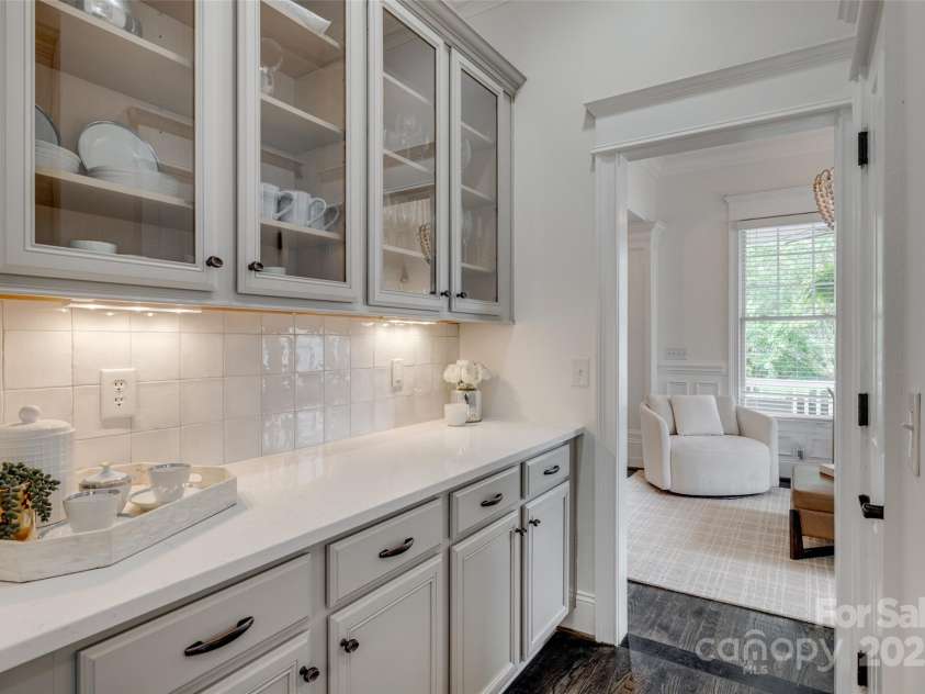 5518 Morris Hunt Drive, Fort Mill, SC 29708.  MLS# CAR4265806, YatesRealty ID 20990. 