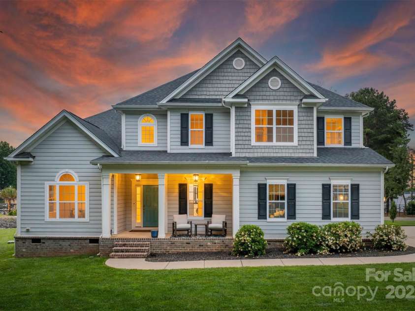 2593 Las Brisas Lane, Denver, NC 28037.  MLS# CAR4265488, YatesRealty ID 20991. 