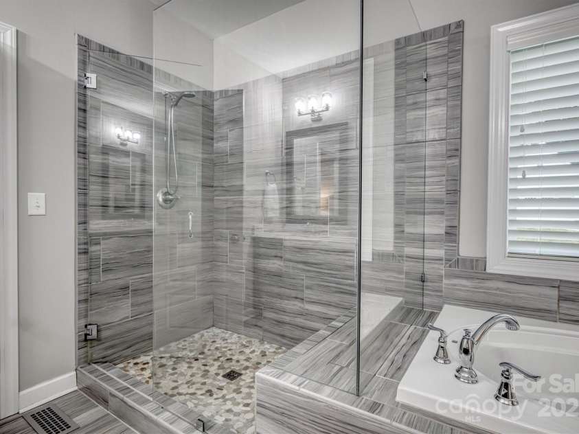 2593 Las Brisas Lane, Denver, NC 28037.  MLS# CAR4265488, YatesRealty ID 20991. 