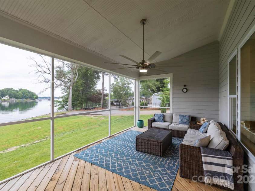 2593 Las Brisas Lane, Denver, NC 28037.  MLS# CAR4265488, YatesRealty ID 20991. 