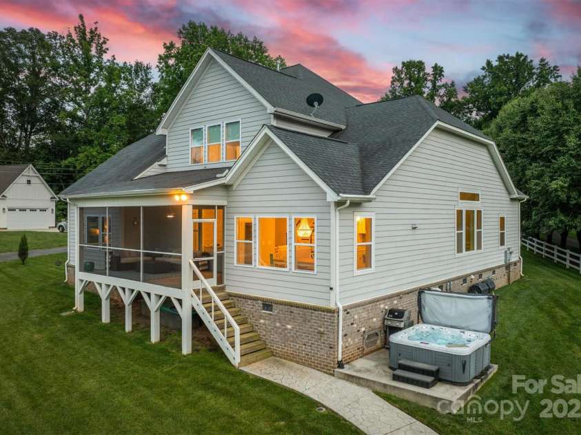 2593 Las Brisas Lane, Denver, NC 28037.  MLS# CAR4265488, YatesRealty ID 20991. 