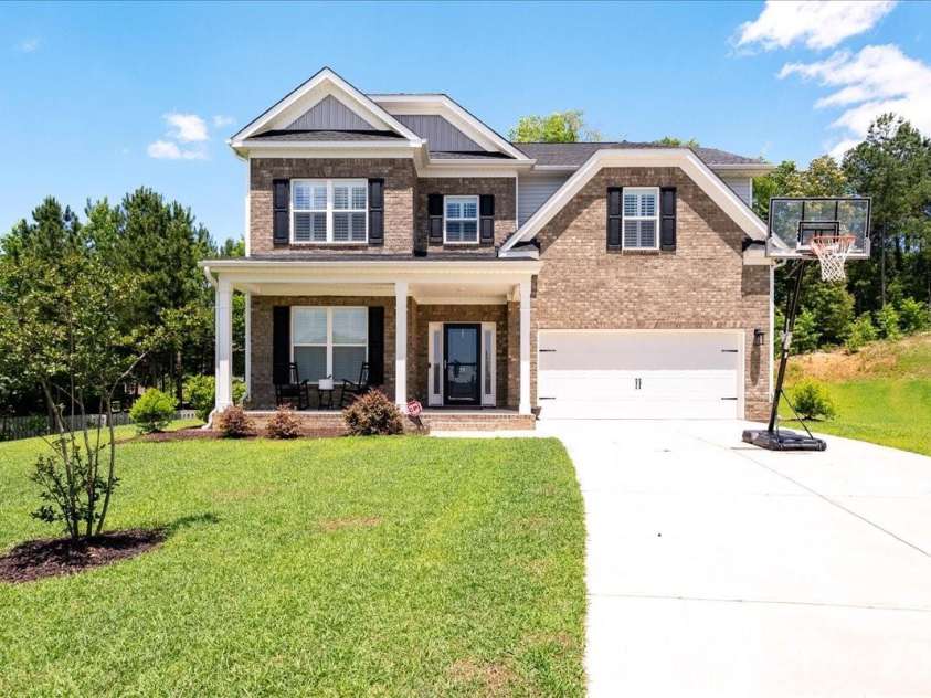 39 Hanging Leaf Court, Blythewood, SC 29016.  MLS# CAR4378952, YatesRealty ID 20992. Front Exterior