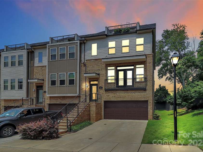 11043 Stetler Street, Charlotte, NC 28204.  MLS# CAR4264416, YatesRealty ID 20993. 