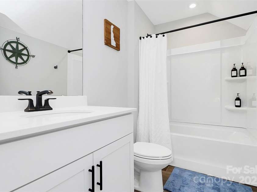 11043 Stetler Street, Charlotte, NC 28204.  MLS# CAR4264416, YatesRealty ID 20993. 