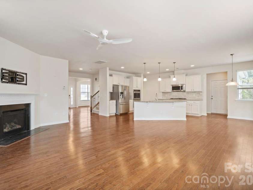 125 Yellowbell Road, Mooresville, NC 28117.  MLS# CAR4379612, YatesRealty ID 20994. 