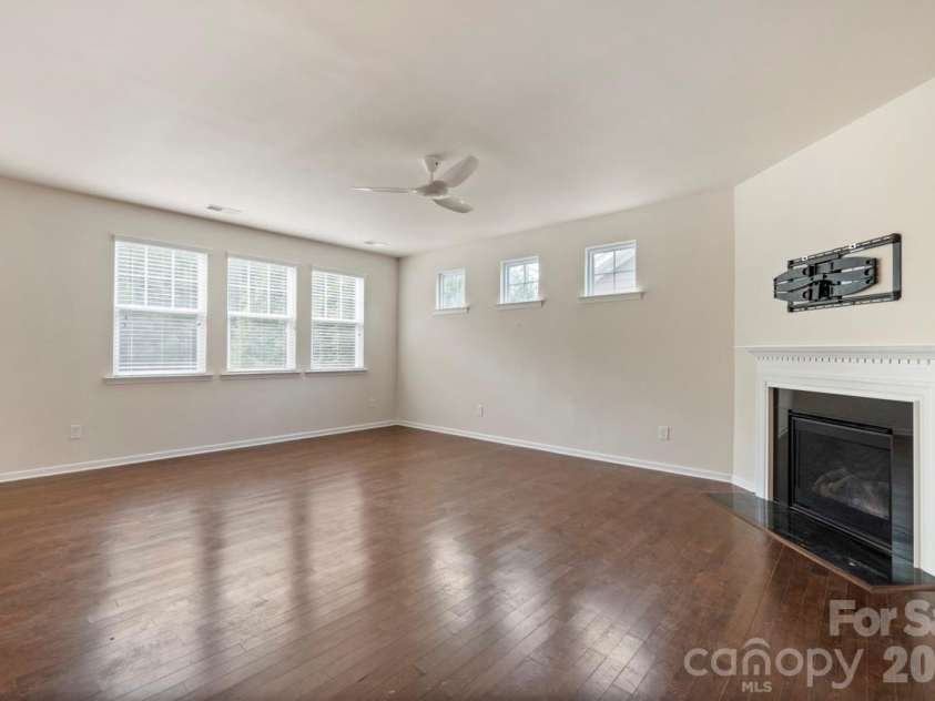 125 Yellowbell Road, Mooresville, NC 28117.  MLS# CAR4379612, YatesRealty ID 20994. 