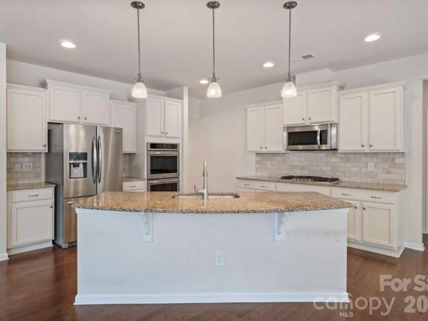 125 Yellowbell Road, Mooresville, NC 28117.  MLS# CAR4379612, YatesRealty ID 20994. 
