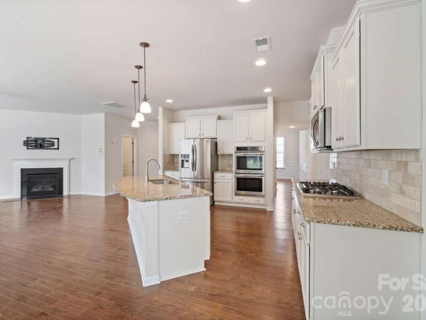 125 Yellowbell Road, Mooresville, NC 28117.  MLS# CAR4379612, YatesRealty ID 20994. 