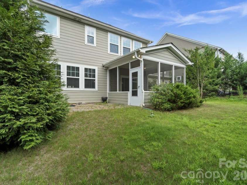 125 Yellowbell Road, Mooresville, NC 28117.  MLS# CAR4379612, YatesRealty ID 20994. 