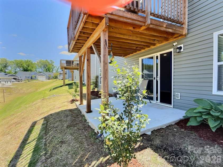 544 Grandiflora Avenue, Lancaster, SC 29720.  MLS# CAR4377518, YatesRealty ID 20996. 