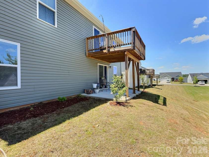544 Grandiflora Avenue, Lancaster, SC 29720.  MLS# CAR4377518, YatesRealty ID 20996. 
