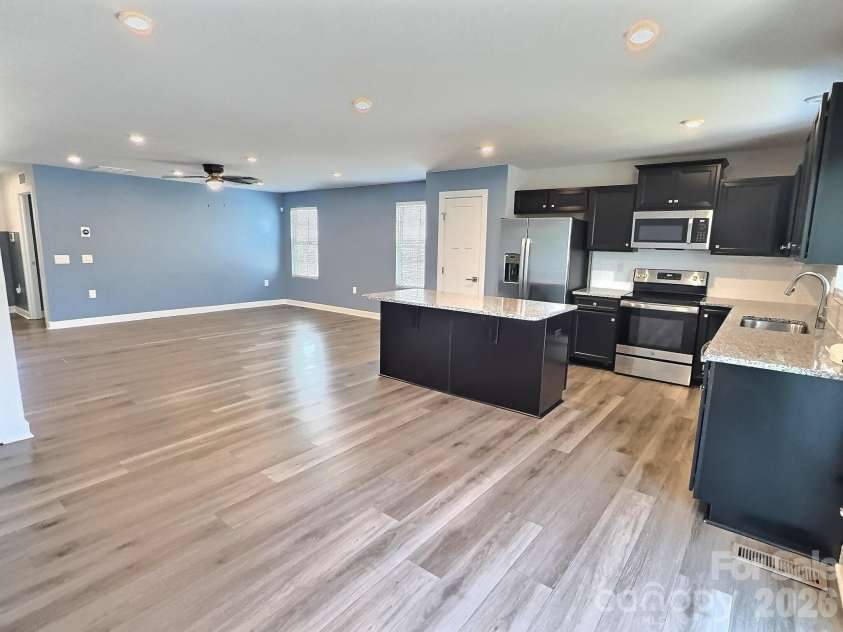 544 Grandiflora Avenue, Lancaster, SC 29720.  MLS# CAR4377518, YatesRealty ID 20996. Great for entertaining