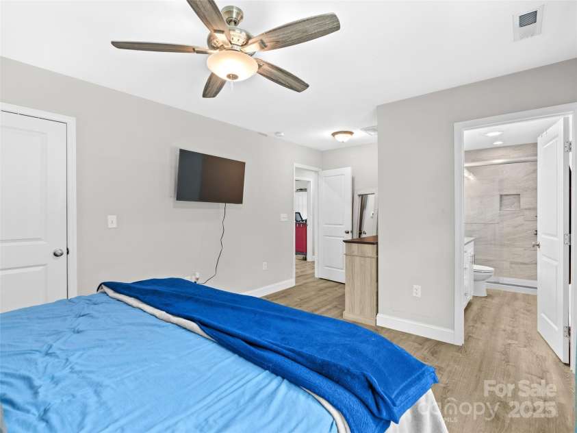 21 Brown Trout Trail, Candler, NC 28715.  MLS# CAR4271789, YatesRealty ID 20997. 