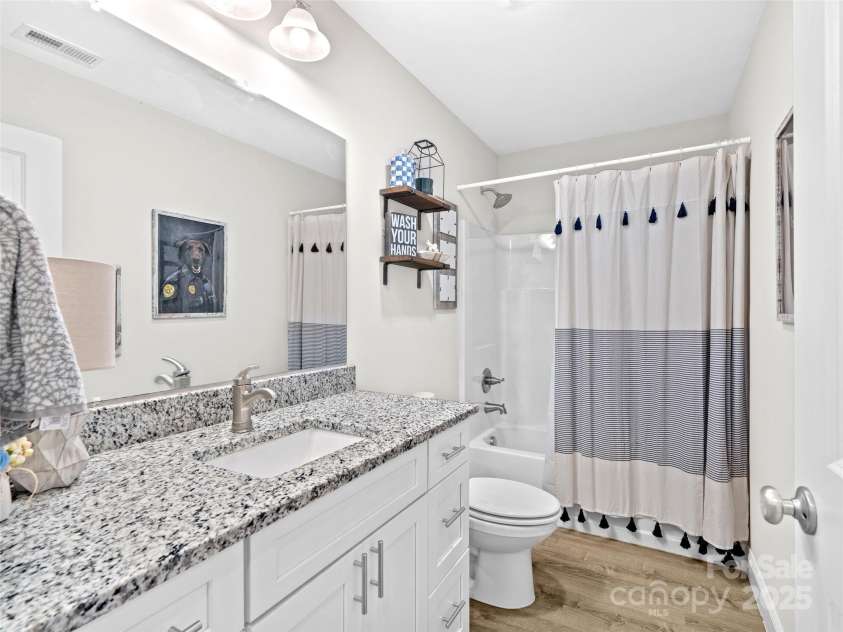 21 Brown Trout Trail, Candler, NC 28715.  MLS# CAR4271789, YatesRealty ID 20997. 