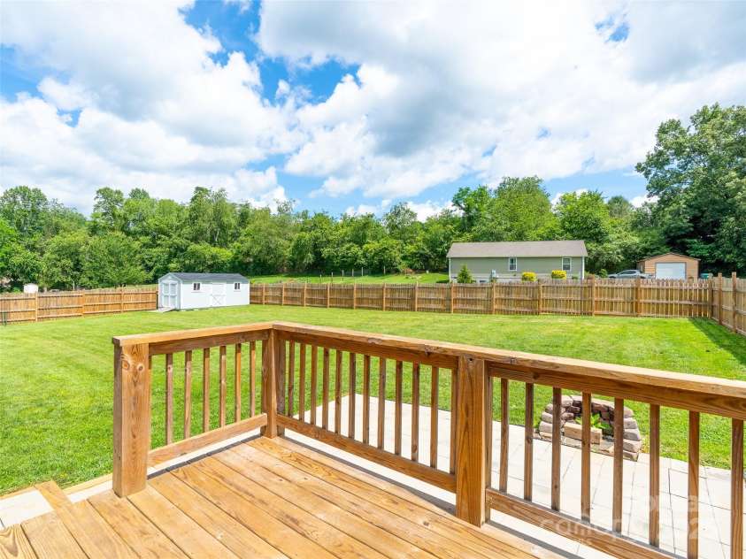 21 Brown Trout Trail, Candler, NC 28715.  MLS# CAR4271789, YatesRealty ID 20997. 