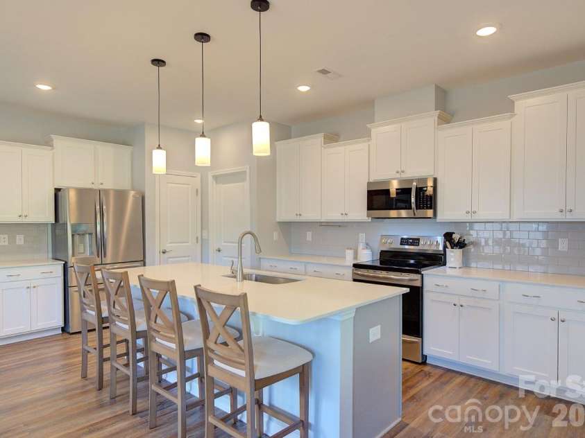 625 Morning Meadows Drive, Inman, SC 29349.  MLS# CAR4379683, YatesRealty ID 20998. 