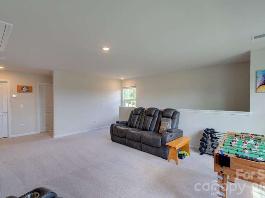 625 Morning Meadows Drive, Inman, SC 29349.  MLS# CAR4379683, YatesRealty ID 20998. 