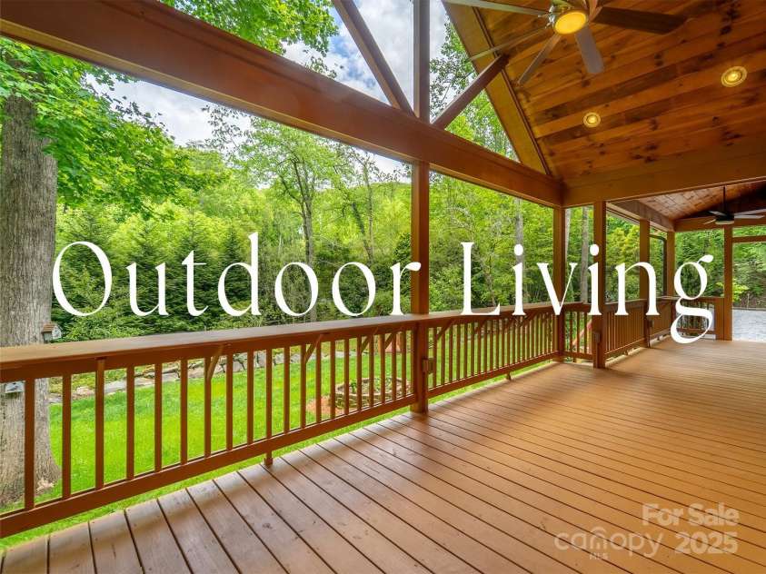 16 Timber Creek Circle, Sylva, NC 28779.  MLS# CAR4272839, YatesRealty ID 20999. 
