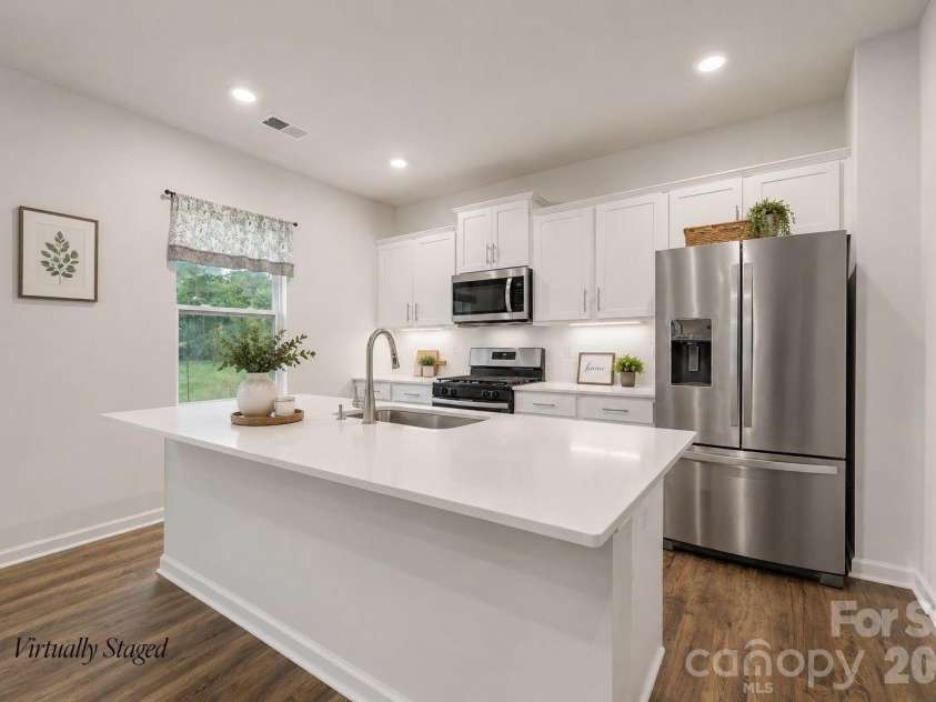 65 Valleywood Drive, Waynesville, NC 28786.  MLS# CAR4376988, YatesRealty ID 20999. 