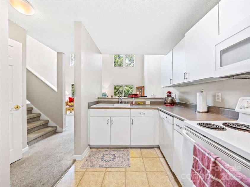 83 Farm Lane, Mills River, NC 28759.  MLS# CAR4303324, YatesRealty ID 21. 