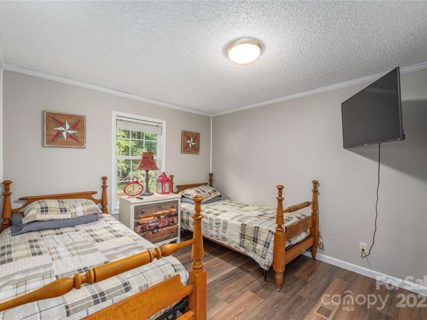 9781 Nc 209 Highway, Hot Springs, NC 28743.  MLS# CAR4300473, YatesRealty ID 21. 
